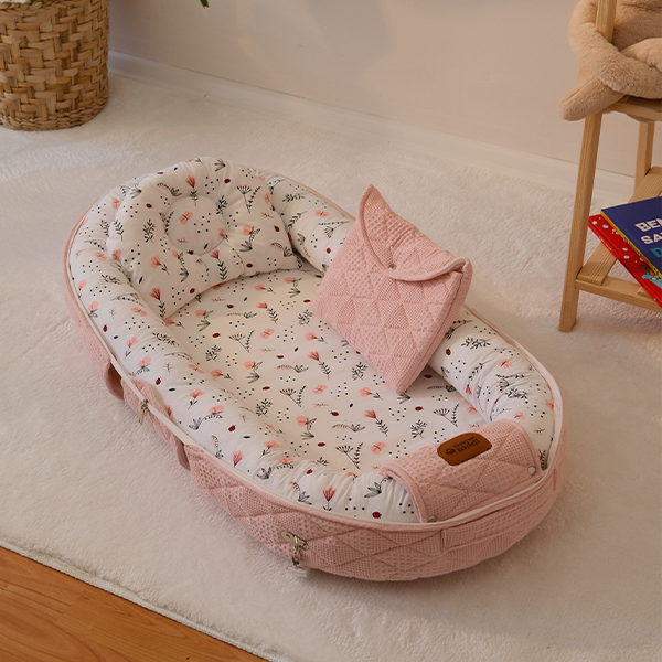 PinkMeadow Taşınabilir Babynest