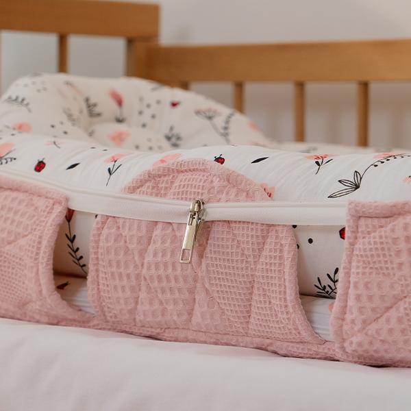 PinkMeadow Taşınabilir Babynest